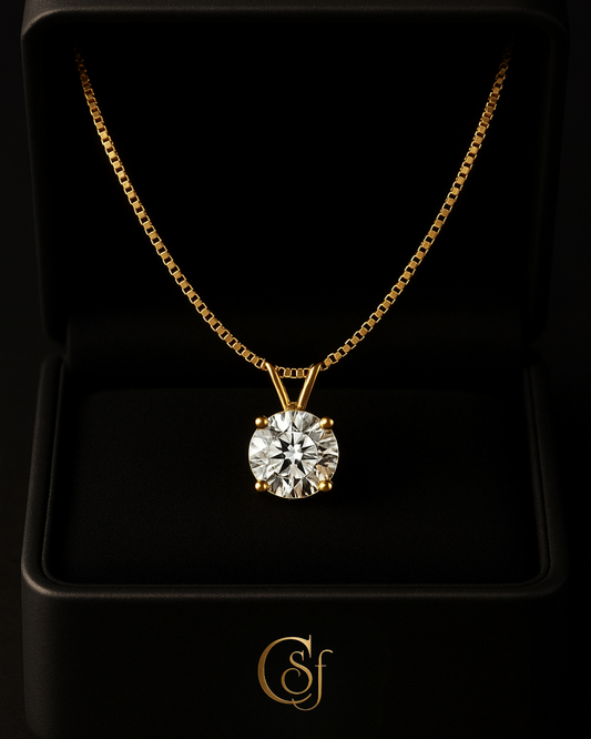 Collar Solitario de Moissanita – Plata 925 Baño de Oro (0.5ct · 1ct · 2ct) con Certificado