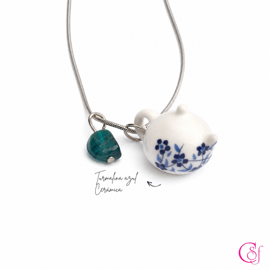 Collar Tea Time KAWAII · Tetera de Cerámica y Turmalina Azul · Acero 316L