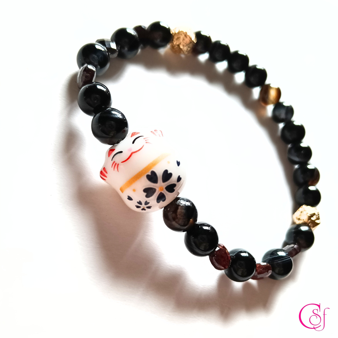Pulsera Maneki Neko Blanco · Fortuna Estratégica · Diseño de Autor CSF